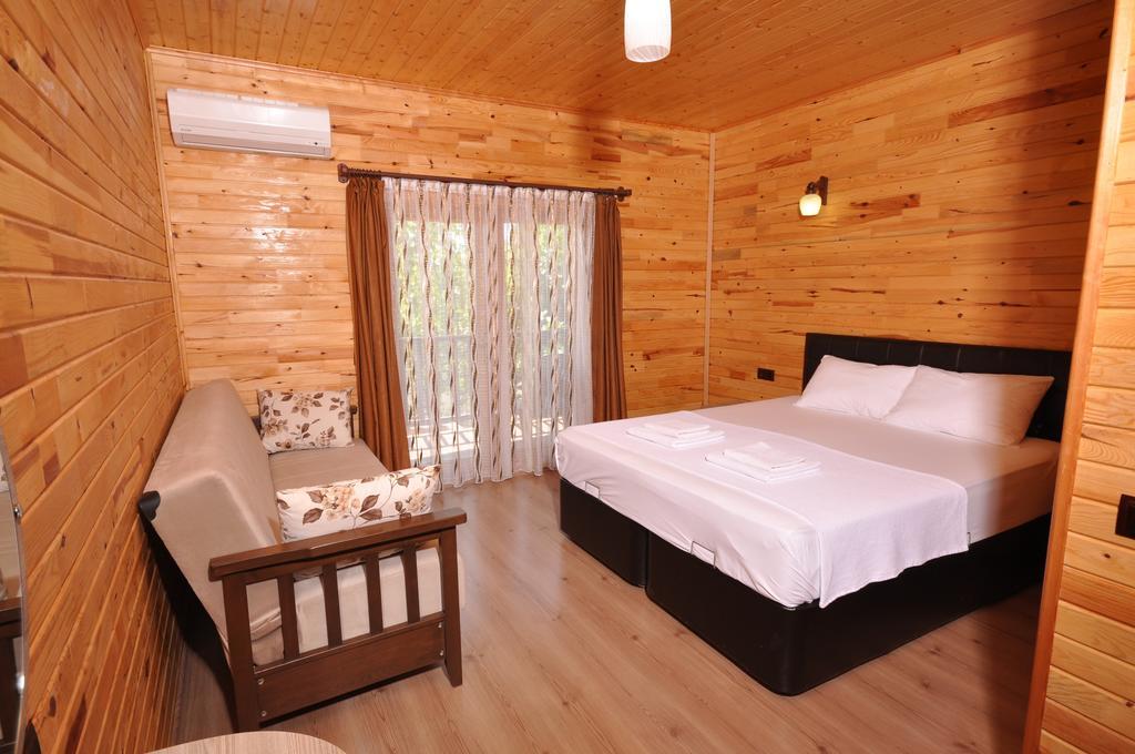 Cesur Pansiyon Hotel Чирали Екстериор снимка